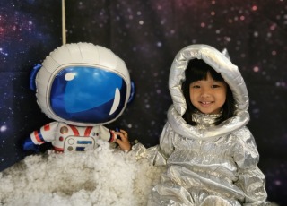 小小太空人 Little Astronauts