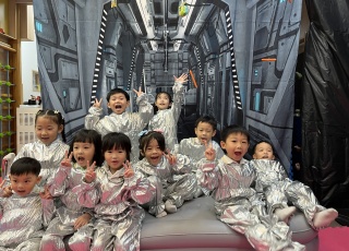小小太空人-Little-Astronauts-9