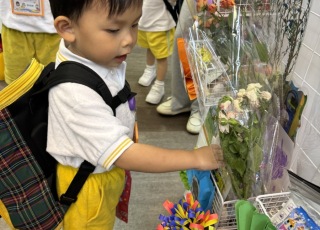 老師謝謝您<br />Thank you teachers